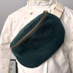 Fanny Bag in pine green...